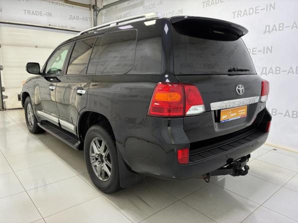 Toyota Land Cruiser 200 Series Рестайлинг 1 с пробегом 2015 года, цена 3 399 000 рублей, 464000 км, внедорожник, Автокод Объявления