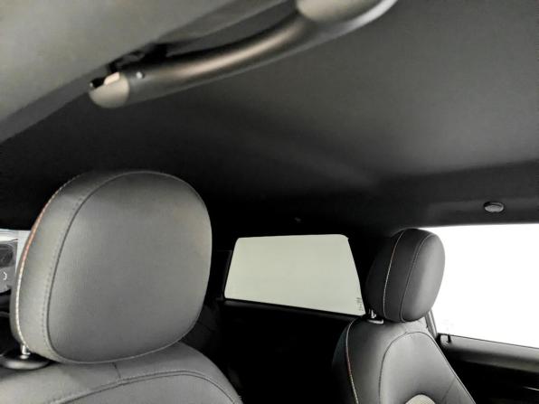 Mini Hatch III (F55/F56) Рестайлинг с пробегом 2021 года, цена 2 250 000 рублей, 77313 км, хэтчбек, Автокод Объявления