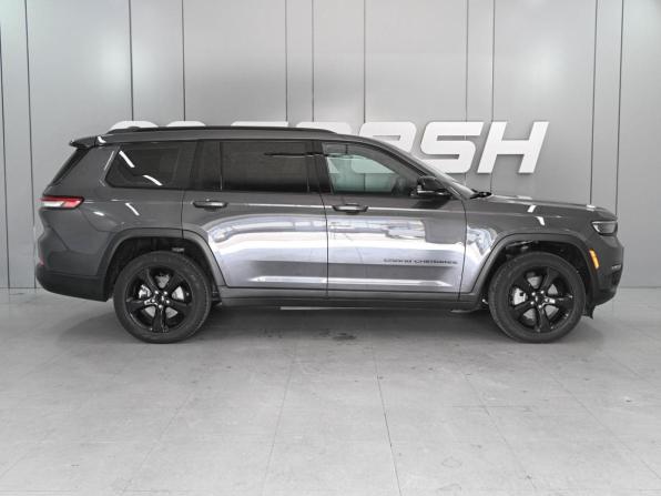 Jeep Grand Cherokee V (WL) с пробегом 2022 года, цена 7 700 000 рублей, 41760 км, внедорожник, Автокод Объявления