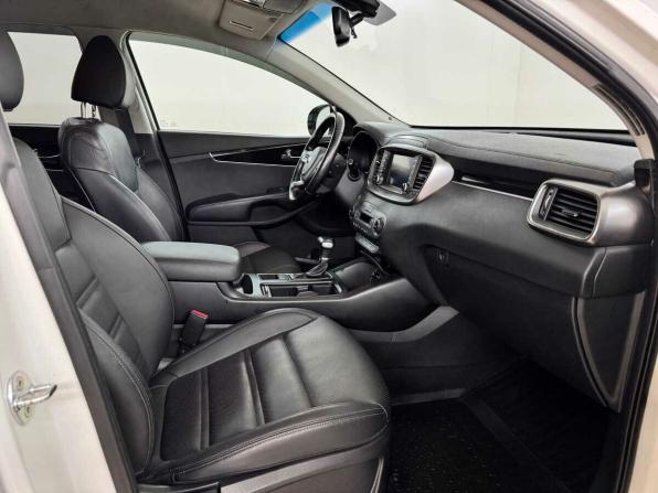 Kia Sorento III Prime Рестайлинг с пробегом 2019 года, цена 3 010 000 рублей, 83053 км, внедорожник, Автокод Объявления