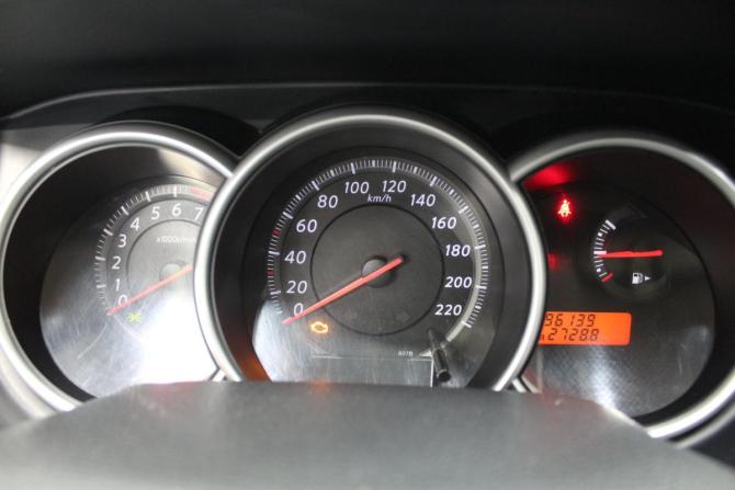 Nissan Tiida I Рестайлинг с пробегом 2011 года, цена 649 000 рублей, 195978 км, хэтчбек, Автокод Объявления