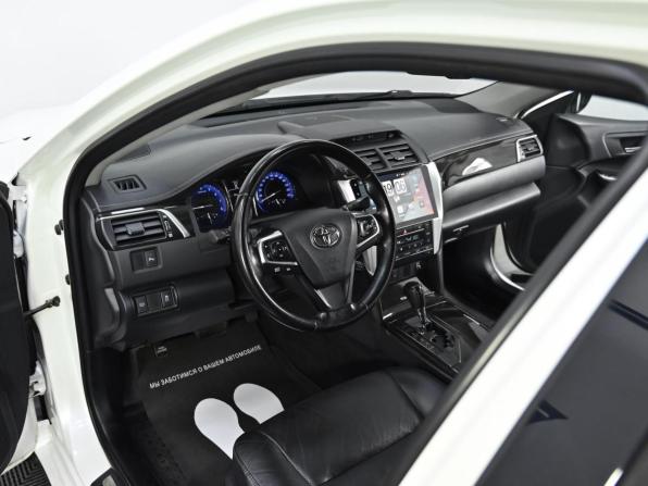 Toyota Camry VII (XV50) Рестайлинг с пробегом 2015 года, цена 1 649 000 рублей, 189000 км, седан, Автокод Объявления