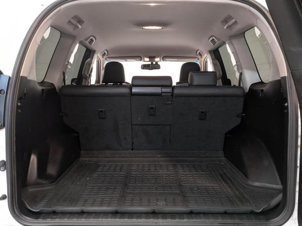 Toyota Land Cruiser Prado 150 Series Рестайлинг 1 с пробегом 2014 года, цена 3 550 000 рублей, 135157 км, внедорожник, Автокод Объявления