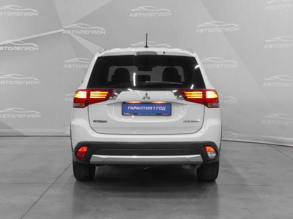 Mitsubishi Outlander III Рестайлинг 2 с пробегом 2016 года, цена 2 480 000 рублей, 71100 км, внедорожник, Автокод Объявления
