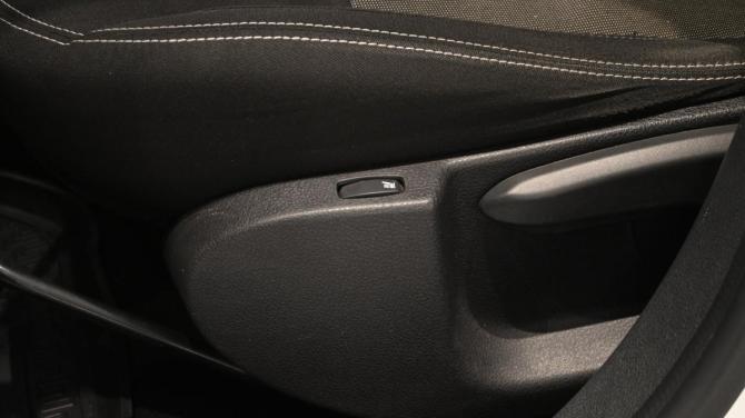 Renault Logan II Рестайлинг с пробегом 2021 года, цена 995 000 рублей, 159447 км, седан, Автокод Объявления