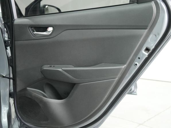 Hyundai Solaris II Рестайлинг с пробегом 2020 года, цена 1 375 000 рублей, 137200 км, седан, Автокод Объявления