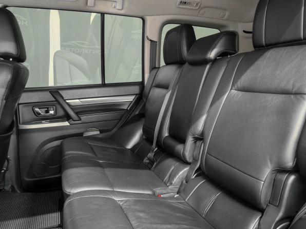 Mitsubishi Pajero IV Рестайлинг 1 с пробегом 2012 года, цена 2 050 000 рублей, 196250 км, внедорожник, Автокод Объявления