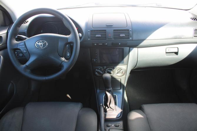 Toyota Avensis II Рестайлинг с пробегом 2006 года, цена 570 000 рублей, 267000 км, седан, Автокод Объявления