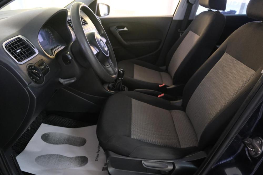 Volkswagen Polo V Омск  - изображение 8