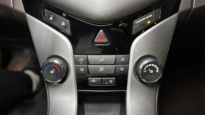 Chevrolet Cruze I с пробегом 2012 года, цена 750 000 рублей, 232752 км, седан, Автокод Объявления