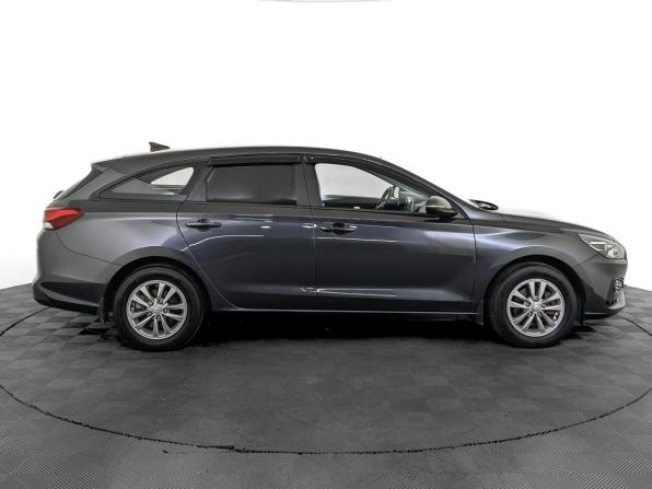 Hyundai i30 III Рестайлинг 2 с пробегом 2022 года, цена 1 820 000 рублей, 103890 км, универсал, Автокод Объявления