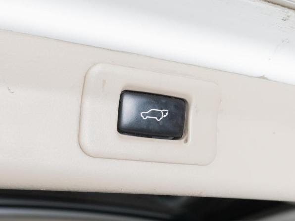 Toyota Alphard I Рестайлинг с пробегом 2007 года, цена 2 100 000 рублей, 202057 км, минивэн, Автокод Объявления