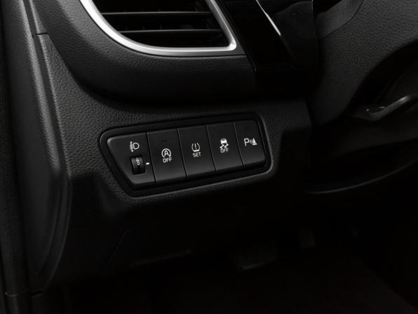 Kia Seltos I Рестайлинг с пробегом 2024 года, цена 2 380 000 рублей, 29980 км, внедорожник, Автокод Объявления