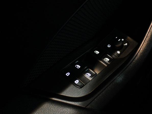 Skoda Octavia IV (A8) с пробегом 2021 года, цена 2 599 000 рублей, 52000 км, лифтбек, Автокод Объявления