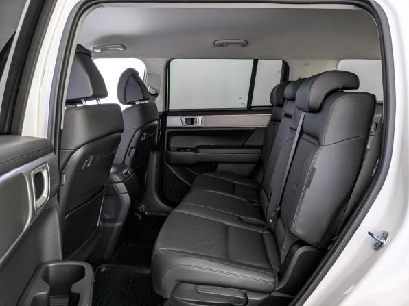 Hyundai Santa Fe IV Рестайлинг с пробегом 2023 года, цена 4 450 000 рублей, 38630 км, внедорожник, Автокод Объявления