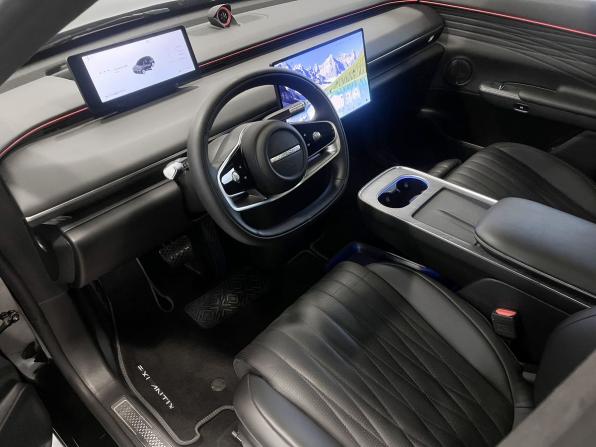 Exeed Exlantix ET с пробегом 2025 года, цена 5 160 000 рублей, 38155 км, внедорожник, Автокод Объявления