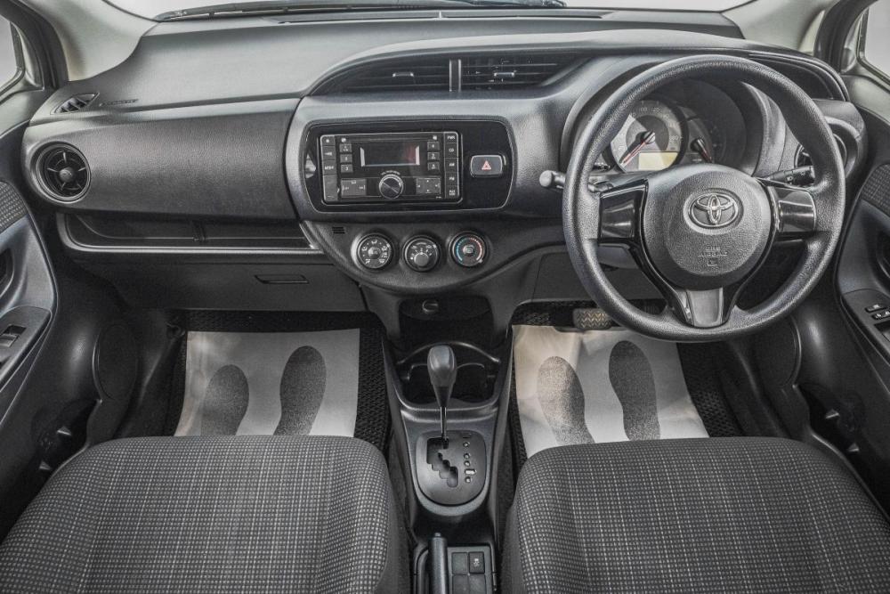 Toyota Vitz III (XP130) Рестайлинг 2 Барнаул  - изображение 11