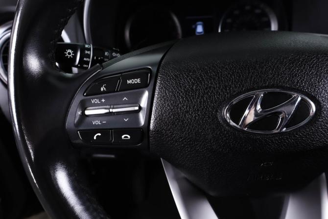 Hyundai Kona I с пробегом 2019 года, цена 1 999 000 рублей, 51000 км, внедорожник, Автокод Объявления