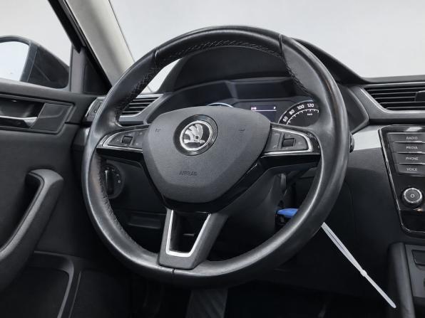 Skoda Superb III с пробегом 2016 года, цена 2 099 000 рублей, 142354 км, лифтбек, Автокод Объявления