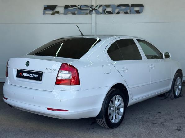 Skoda Octavia II (A5) Рестайлинг с пробегом 2012 года, цена 1 050 000 рублей, 137170 км, лифтбек, Автокод Объявления