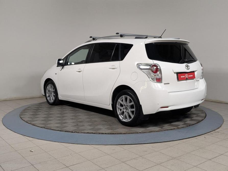 Toyota Verso I Екатеринбург  - изображение 6