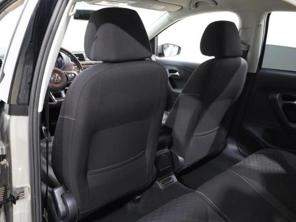 Volkswagen Polo V Рестайлинг с пробегом 2018 года, цена 1 590 000 рублей, 87203 км, седан, Автокод Объявления