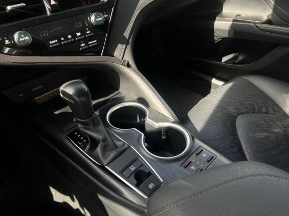 Toyota Camry VIII (XV70) Рестайлинг с пробегом 2021 года, цена 2 949 000 рублей, 187500 км, седан, Автокод Объявления