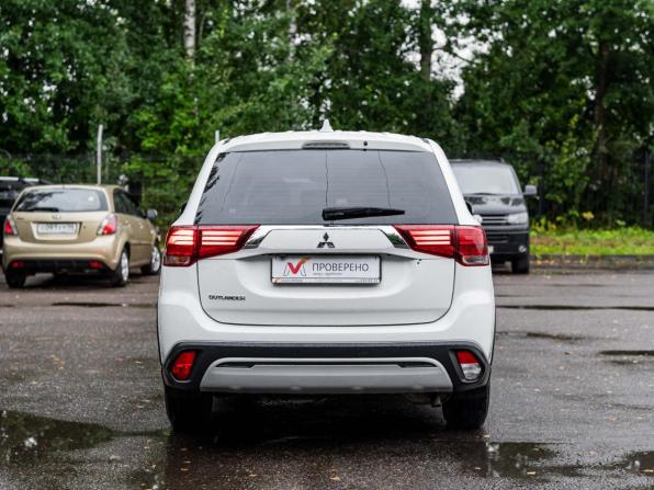 Mitsubishi Outlander III Рестайлинг 3 с пробегом 2020 года, цена 1 535 000 рублей, 230938 км, внедорожник, Автокод Объявления