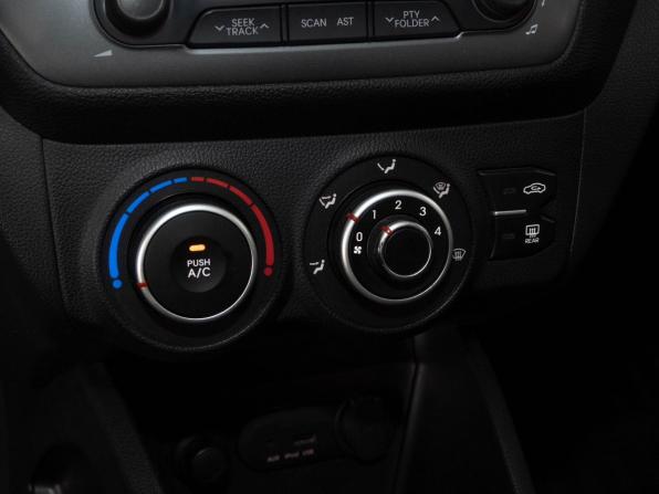 Kia Rio III с пробегом 2014 года, цена 690 000 рублей, 152852 км, хэтчбек, Автокод Объявления