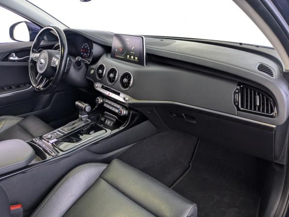 Kia Stinger I с пробегом 2019 года, цена 2 290 000 рублей, 127565 км, лифтбек, Автокод Объявления
