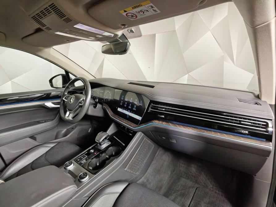 Volkswagen Touareg III Москва  - изображение 12
