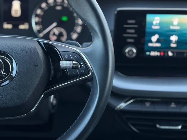 Skoda Octavia IV (A8) с пробегом 2020 года, цена 2 299 000 рублей, 98783 км, лифтбек, Автокод Объявления