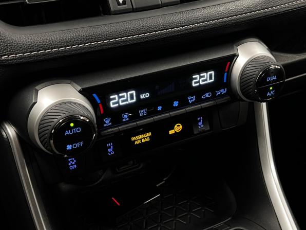 Toyota RAV4 V (XA50) с пробегом 2022 года, цена 3 199 000 рублей, 117432 км, внедорожник, Автокод Объявления