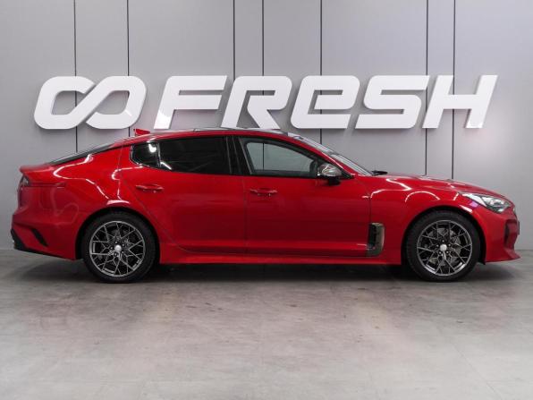 Kia Stinger I с пробегом 2018 года, цена 1 999 000 рублей, 189129 км, лифтбек, Автокод Объявления