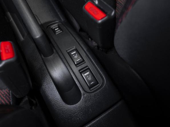 Nissan Note I Рестайлинг с пробегом 2011 года, цена 685 000 рублей, 196841 км, хэтчбек, Автокод Объявления