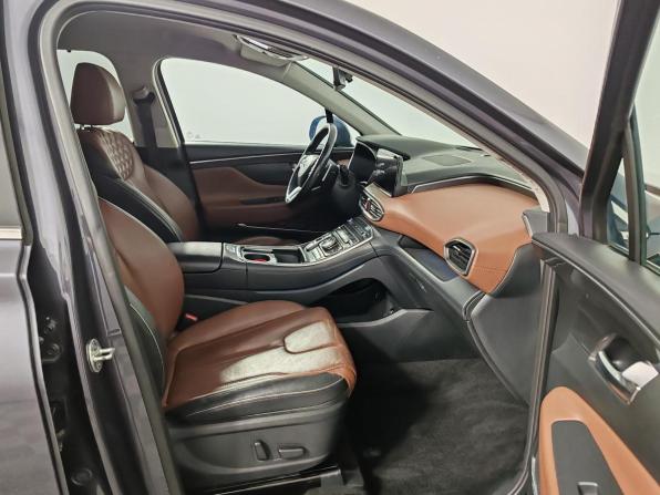 Hyundai Santa Fe IV Рестайлинг с пробегом 2021 года, цена 3 649 000 рублей, 99739 км, внедорожник, Автокод Объявления