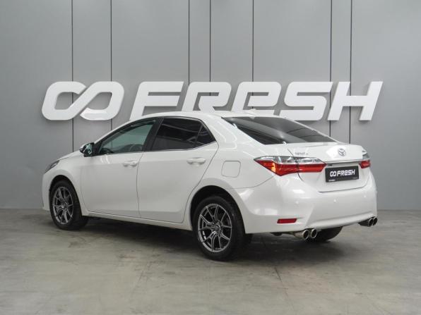 Toyota Corolla XI (E160 E170 E180) Рестайлинг 1 с пробегом 2018 года, цена 1 649 000 рублей, 105997 км, седан, Автокод Объявления