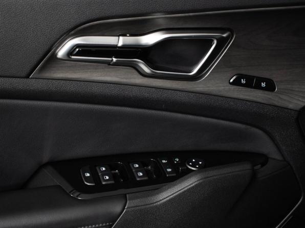 Kia Sportage V с пробегом 2022 года, цена 3 977 000 рублей, 67839 км, внедорожник, Автокод Объявления