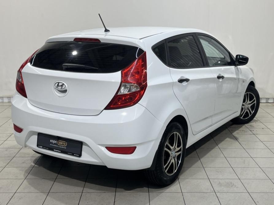Hyundai Solaris I Курск  - изображение 3