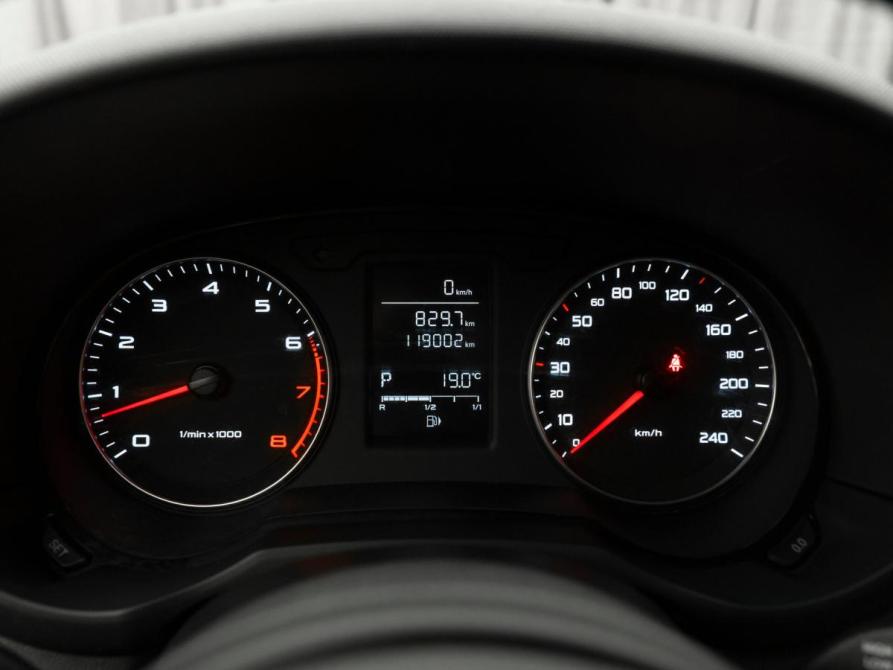 Audi A1 I (8X) Москва  - изображение 11