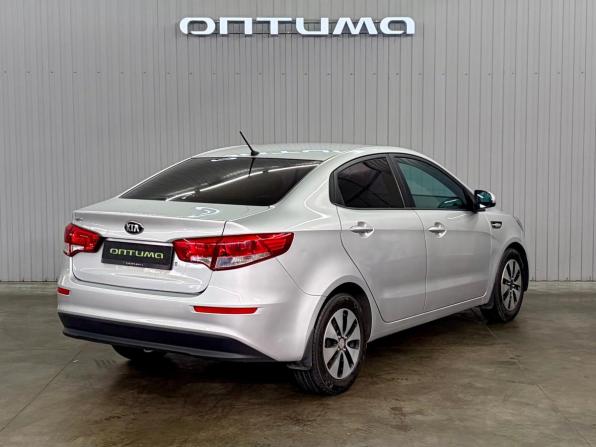 Kia Rio III Рестайлинг с пробегом 2015 года, цена 897 000 рублей, 111664 км, седан, Автокод Объявления