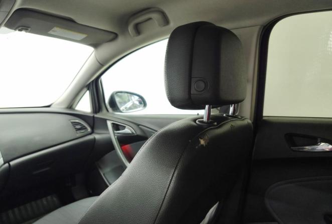 Opel Astra J Рестайлинг с пробегом 2013 года, цена 549 000 рублей, 198050 км, хэтчбек, Автокод Объявления