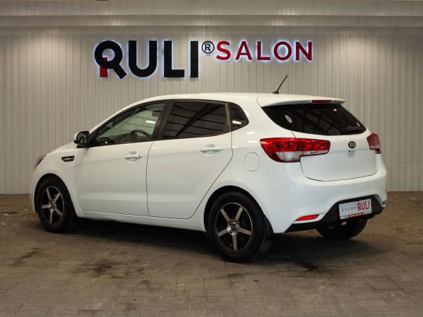 Kia Rio III Рестайлинг с пробегом 2016 года, цена 1 190 000 рублей, 137836 км, хэтчбек, Автокод Объявления