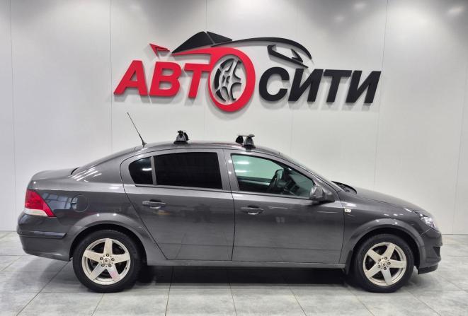 Opel Astra H Рестайлинг с пробегом 2011 года, цена 570 000 рублей, 245265 км, седан, Автокод Объявления