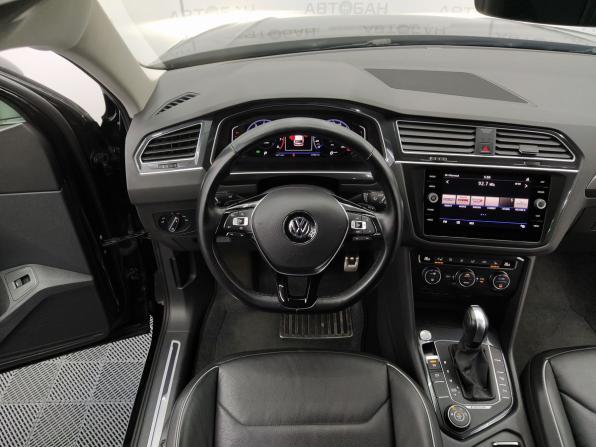 Volkswagen Tiguan II с пробегом 2020 года, цена 3 098 000 рублей, 87000 км, внедорожник, Автокод Объявления