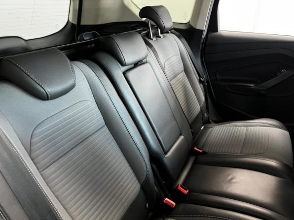 Ford Kuga II Рестайлинг с пробегом 2016 года, цена 1 270 000 рублей, 188300 км, внедорожник, Автокод Объявления