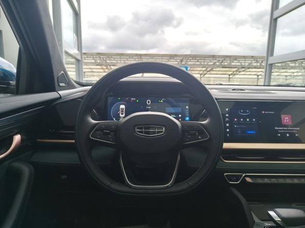 Geely Monjaro I с пробегом 2023 года, цена 3 270 000 рублей, 17800 км, внедорожник, Автокод Объявления