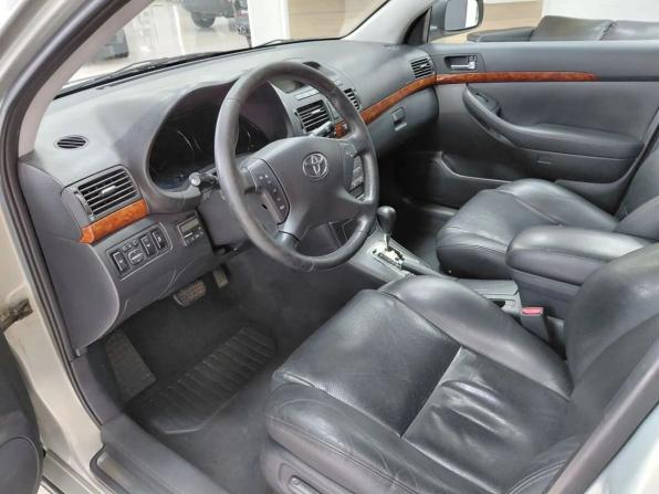 Toyota Avensis II с пробегом 2004 года, цена 600 000 рублей, 243984 км, седан, Автокод Объявления