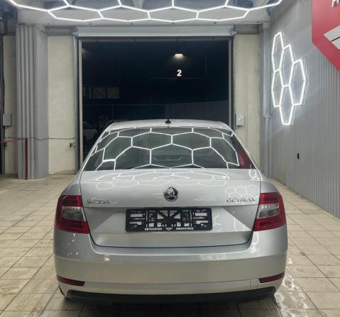 Skoda Octavia III (A7) Рестайлинг с пробегом 2017 года, цена 1 560 000 рублей, 130950 км, лифтбек, Автокод Объявления
