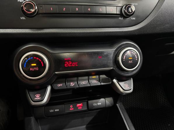 Kia Rio IV с пробегом 2017 года, цена 930 000 рублей, 202208 км, седан, Автокод Объявления